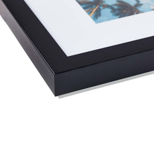 Load image into Gallery viewer, Up close view of matte black frame.
